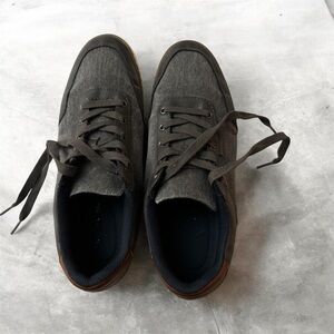 Men’s Abercrombie and Fitch size 10.5